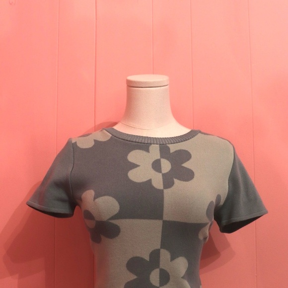 DEBUT Floral Patterned Green Crop Top - Picture 2 of 4
